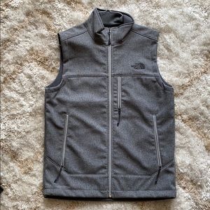 Grey North Face Vest w/ Windwall Exterior